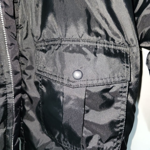 Quilted Jacket BROKEN ZIPPER - Picture 4 of 8